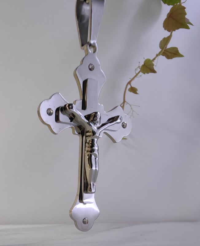 Колие от неръждаема стомана Limon – геометричен дизайн, кръст с диаманти, електроплатирано