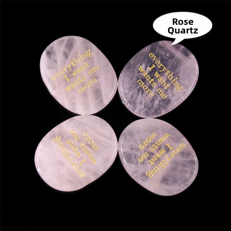 Гравиран овален обсидианов палмов камък за облекчаване на стреса