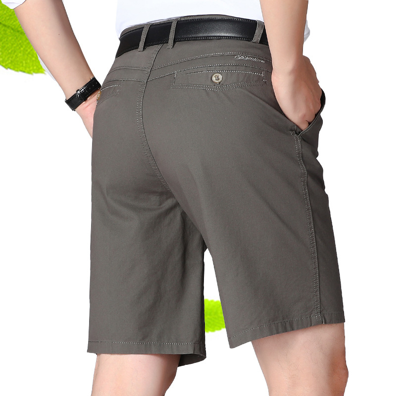 Мъжки памучни летни панталони-шорти, свободна кройка, двойни плисирани, полудълги, прав силует, минималистичен стил