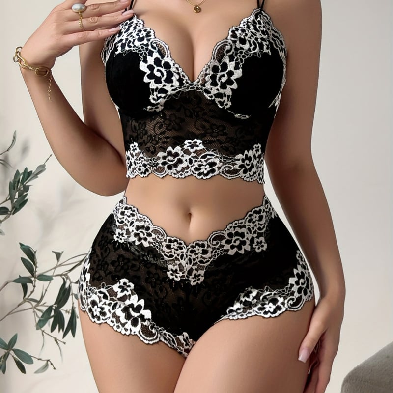 Divdielīgs sievietes apakšveļas komplekts no mežģīnēm ar caurspīdīgu dizainu, ar trim siksnām, poliestera 90–95%