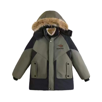 Средно дълго детско яке с памучен пълнеж (до 50%), подплата от памук, качулка, удебелен дизайн, цип за закопчаване