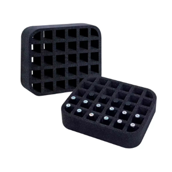 15 ml бутилка за етерично масло със спонжово отделение; Материал: финопорест спонж; Плътност: 16 кг/м3; Характеристики: 11