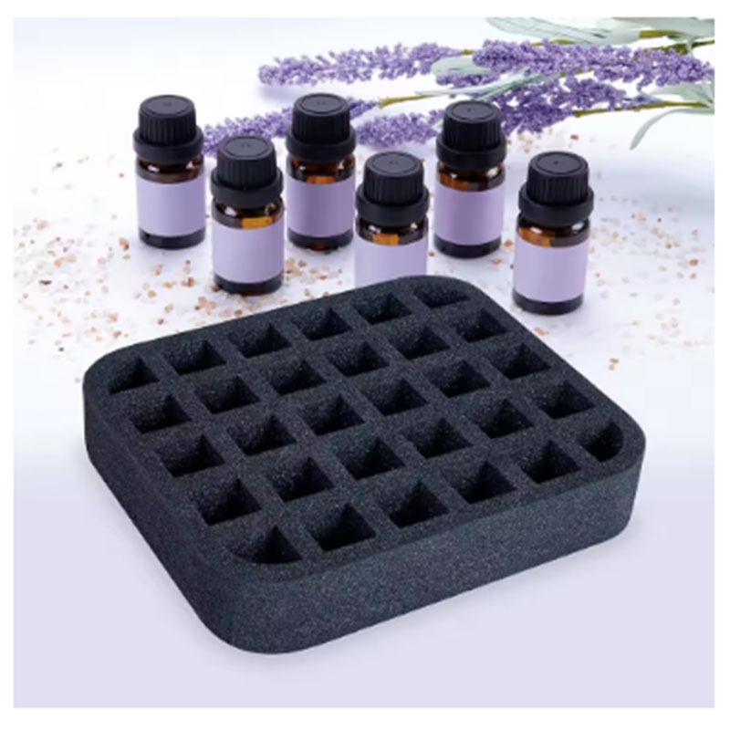 15 ml бутилка за етерично масло със спонжово отделение; Материал: финопорест спонж; Плътност: 16 кг/м3; Характеристики: 11