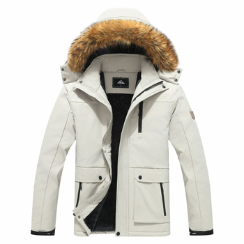 Мъжко зимно яке с поларена подплата, ветроустойчиво и водоустойчиво, еднобортно закопчаване, пълнеж от полиестерни влакна, джобове с патчове