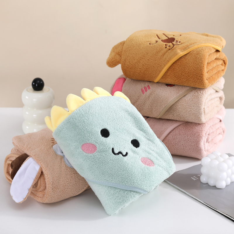Одеяло с корално кадифе, качулка, бродирани анимационни животни, меко и абсорбиращо за бебета и деца 1–3 години