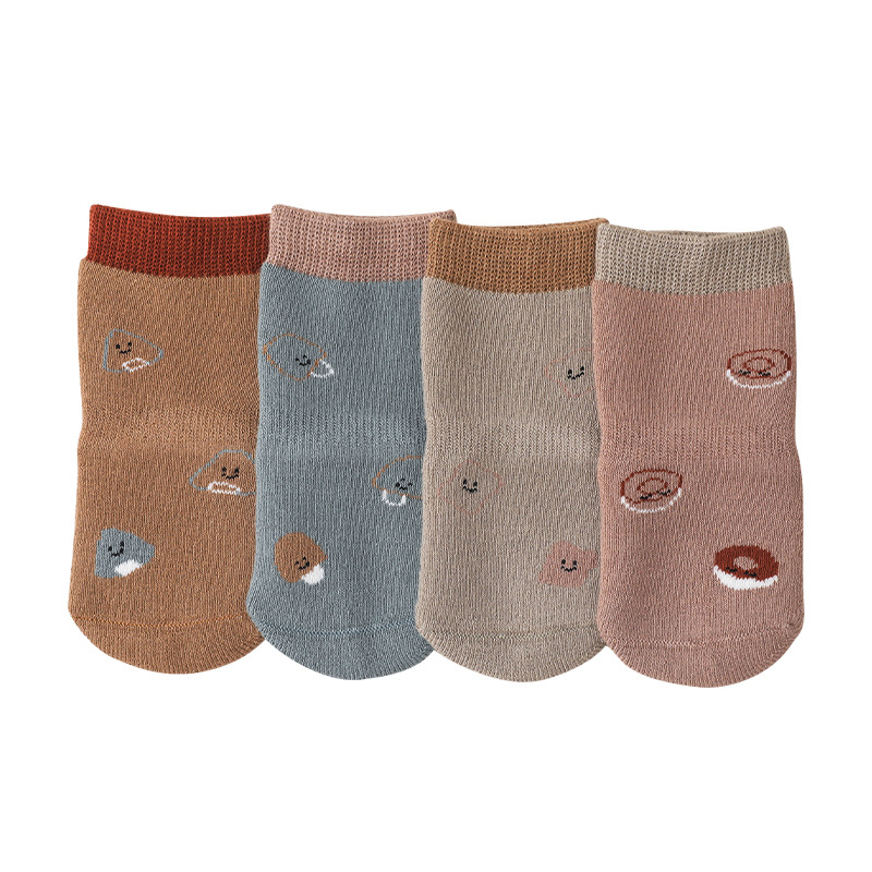 Детски чорапи за под, удебелени терри, с карикатурен принт, противохлъзгаща повърхност, дишащи и топли, съдържат 80% памук