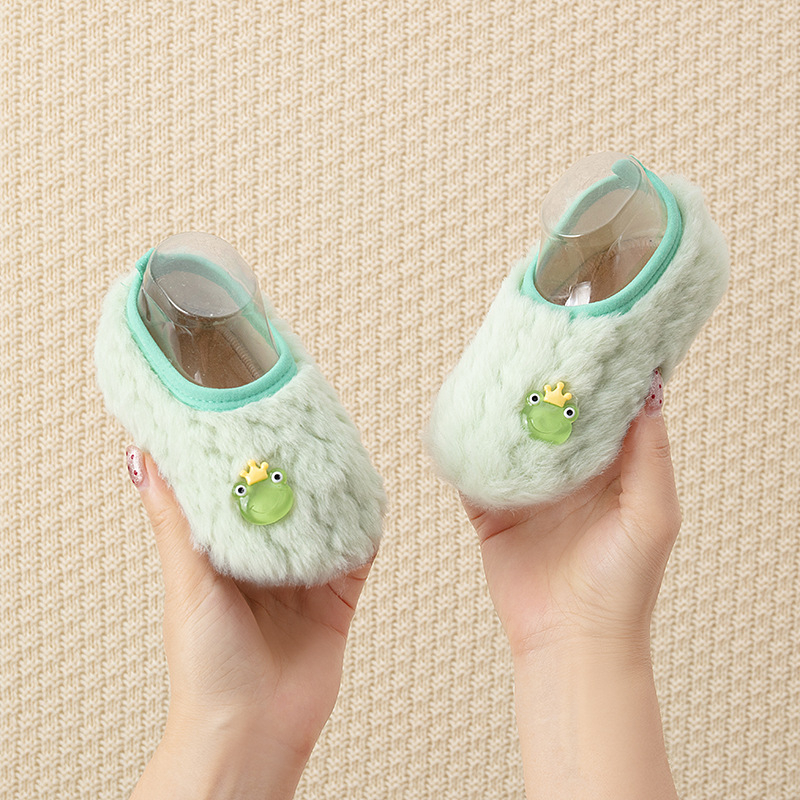 Детски чорапи за под с мека подметка за вътрешна употреба, карикатурен дизайн, полиестер, къс маншет, дебели, зима