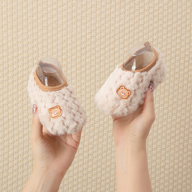 Детски чорапи за под с мека подметка за вътрешна употреба, карикатурен дизайн, полиестер, къс маншет, дебели, зима