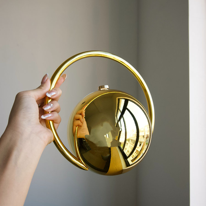 Akrüülkõrvakäekott marmormustriga, sfääriline õhtukott lukustusega, vooderita, sisemine dokumendikott