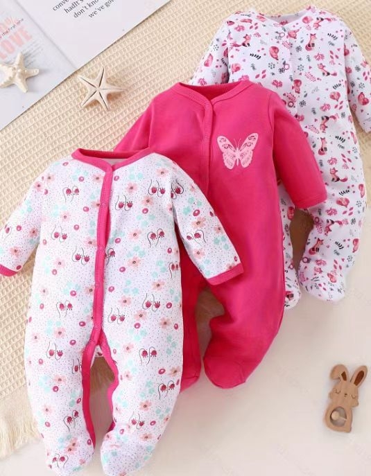 Памучен бебешки гащеризон – 3-частен комплект, дълги ръкави и закрити крачета, унисекс, без качулка, с мотиви мультяшно зайче, цветя и пеперуди