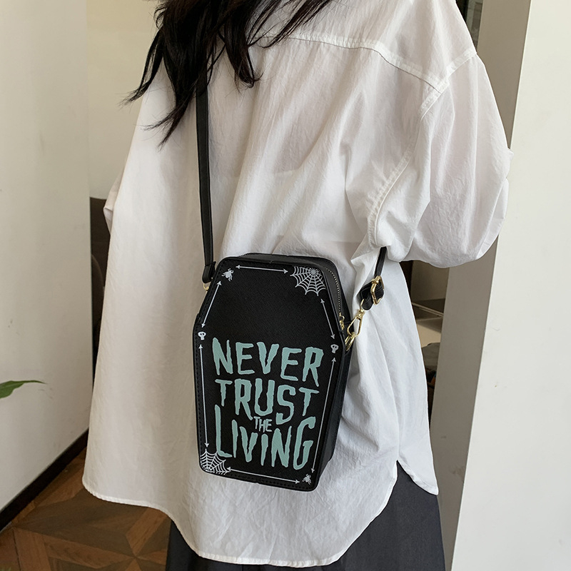 Γυναικεία τσάντα crossbody PU, κάθετη τετράγωνη μορφή, φερμουάρ, επένδυση από νάιλον, εσωτερική τσέπη με φερμουάρ