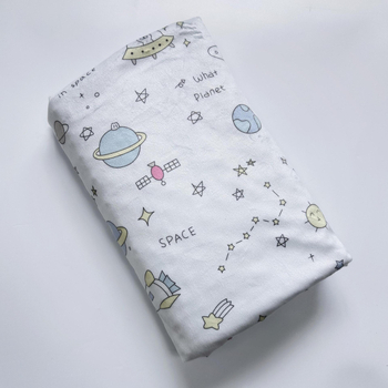 Бебешко одеяло — химическо влакно, 300–500 г, за новородени и деца до 6 г., четири сезона, модерен минималистичен стил