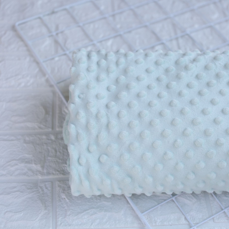 Бебешко одеяло — химическо влакно, 300–500 г, за новородени и деца до 6 г., четири сезона, модерен минималистичен стил