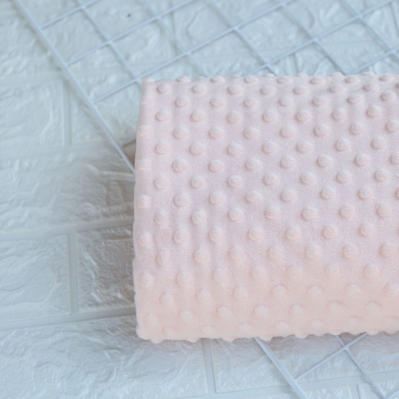 Бебешко одеяло — химическо влакно, 300–500 г, за новородени и деца до 6 г., четири сезона, модерен минималистичен стил