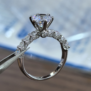 Пръстен с корона и вълнов дизайн, медна сплав, с диамантено изпълнение, дворцов стил, за жени