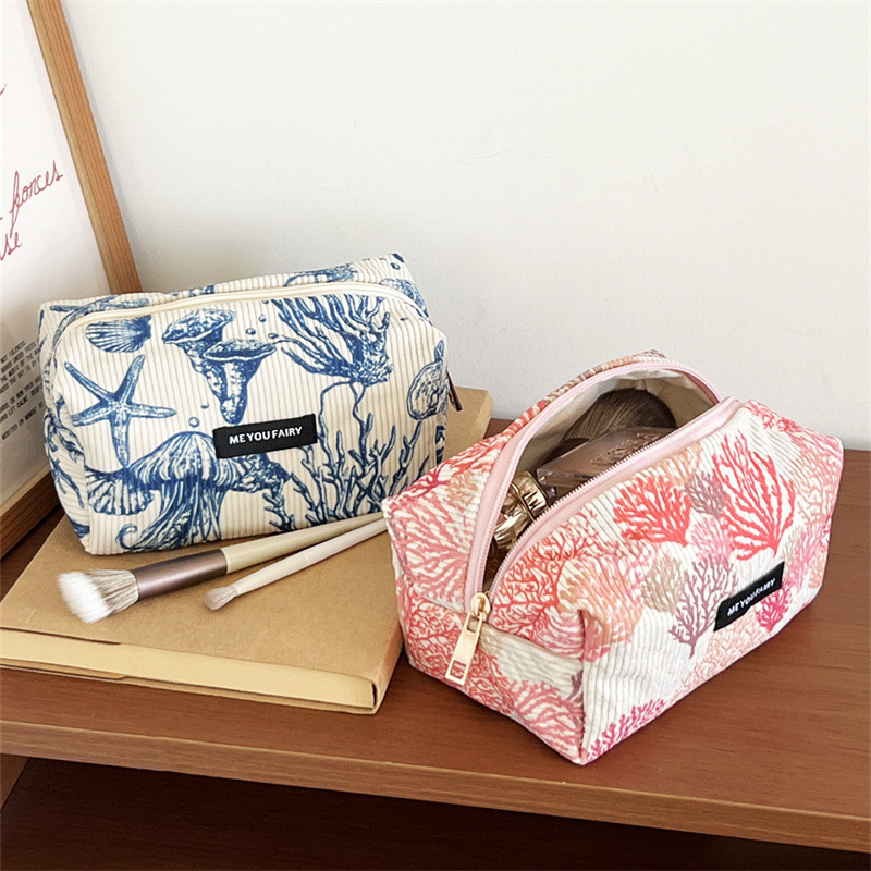 Козметична чанта от полиестер с флорален принт, голям капацитет, подплата от платно, портативна за пътуване