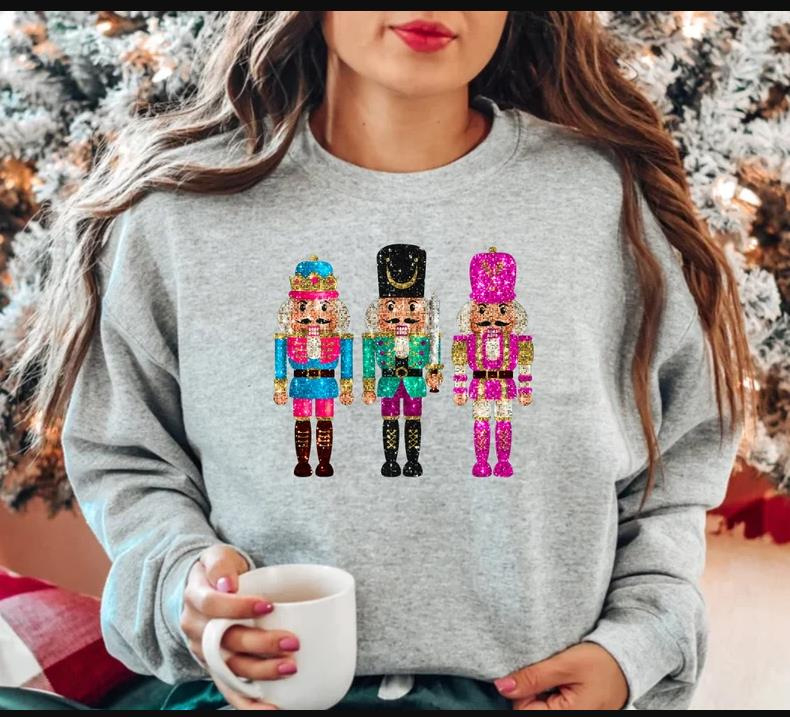 Pulover pentru femei cu model anime, mâneci lungi, guler rotund, croială lejeră, material poliester-elastan