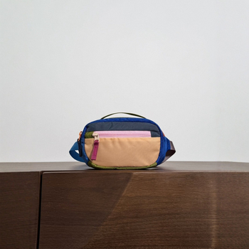 Nailonist rinnakott – universaalne, vabaaja stiil, tähtedest muster