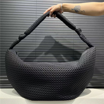 Nailonist naiste crossbody kott — linnalise lihtsuse stiil, horisontaalse ruudu kujuga, tõmblukk, mobiiltelefoni tasku