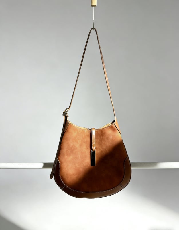 Dumpling bag за жени с дизайн за подмишница, материал супер влакна, PU подплата, магнитно затваряне, джоб за мобилен телефон