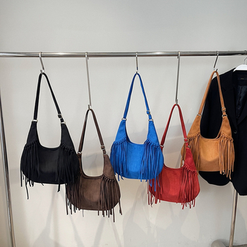 Τσάντα crossbody από PU με σχήμα dumpling, σε στυλ δρόμου, με φερμουάρ, μαλακή υφή, εσωτερική τσέπη με φερμουάρ