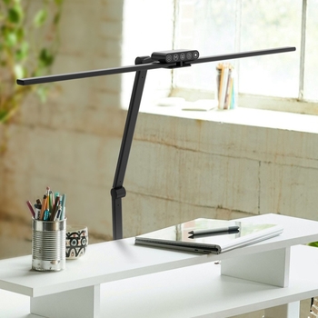 LED настолна лампа с дълъг рамо и щипка, алуминиев рамо, докосващ превключвател, CRI ≥90, пластмасов абажур, захранване от контакт
