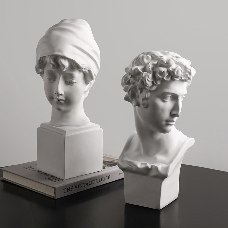 Давидова скулптура – Нордичен лукс, декоративна фигура от смола за домашен декор, картонена опаковка (Материал: Смола; Категория: Животни; Опаковка: Картона; Тип материал: Пластмаса, Смола)