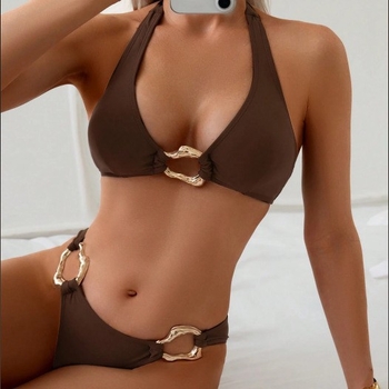 Дамски бански халтер с разрез и открит гръб, чашки с подплънки, без подложка — найлон 80%, подплата полиестер 95%