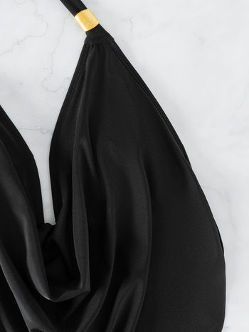 Дамски безръкав плувен костюм, нейлон-еластан 80/20, подплънки за бюст, подплата полиестер 95/5, модел бриф