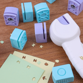 Комплект машина за ембосинг – пластмасов, за DIY ембосинг и релефен ефект, модерен минималистичен стил