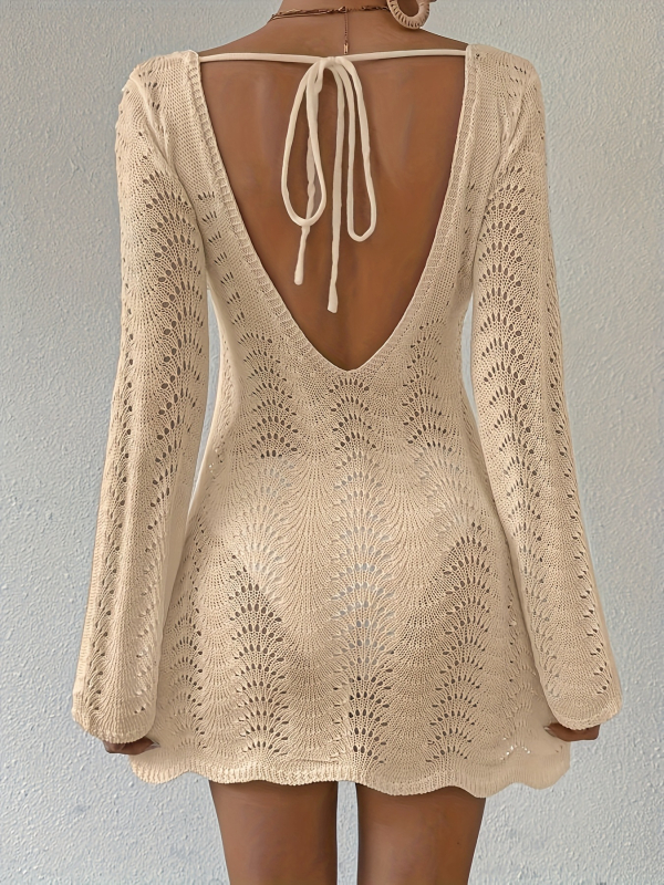 Polüesterist kootud pullover-kleit pikkade varrukatega, midi pikkus