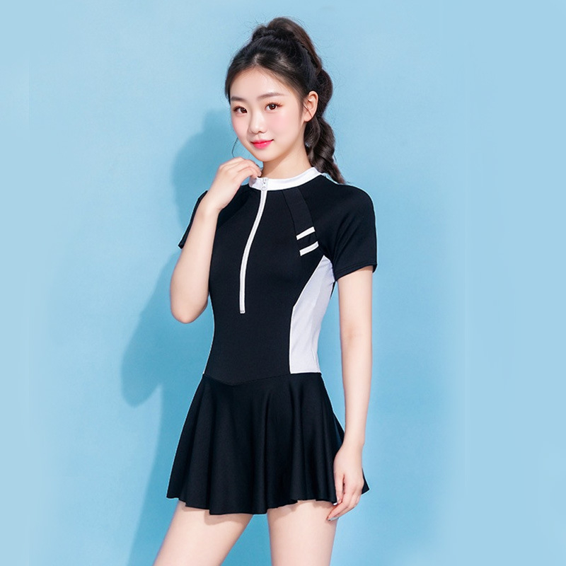 Costum de baie întreg cu design stil fustă, talie înaltă, burete bust detașabil, fermoar anti-încurcare