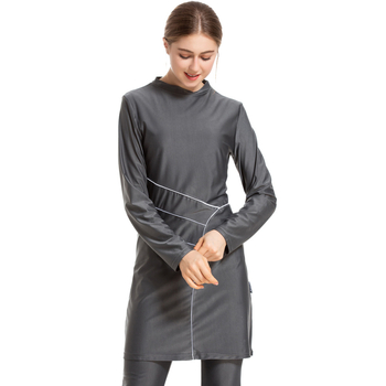 Дамски бански костюм с качулка, три части комплект, полиестер 82%