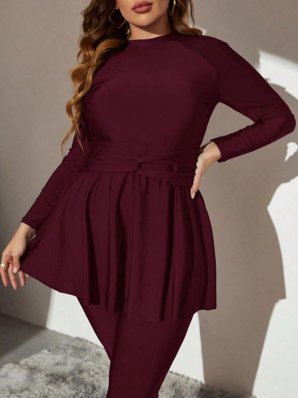 Naistele mõeldud bikinitriko ujumistrikoo: kõrge vöökoht, kiire kuivamine, seksikas ja tihedalt istuv; Kangas: polüester; Vooder: polüester + elastaan (82/18); Rinna padjad, ilma teraseta toestus