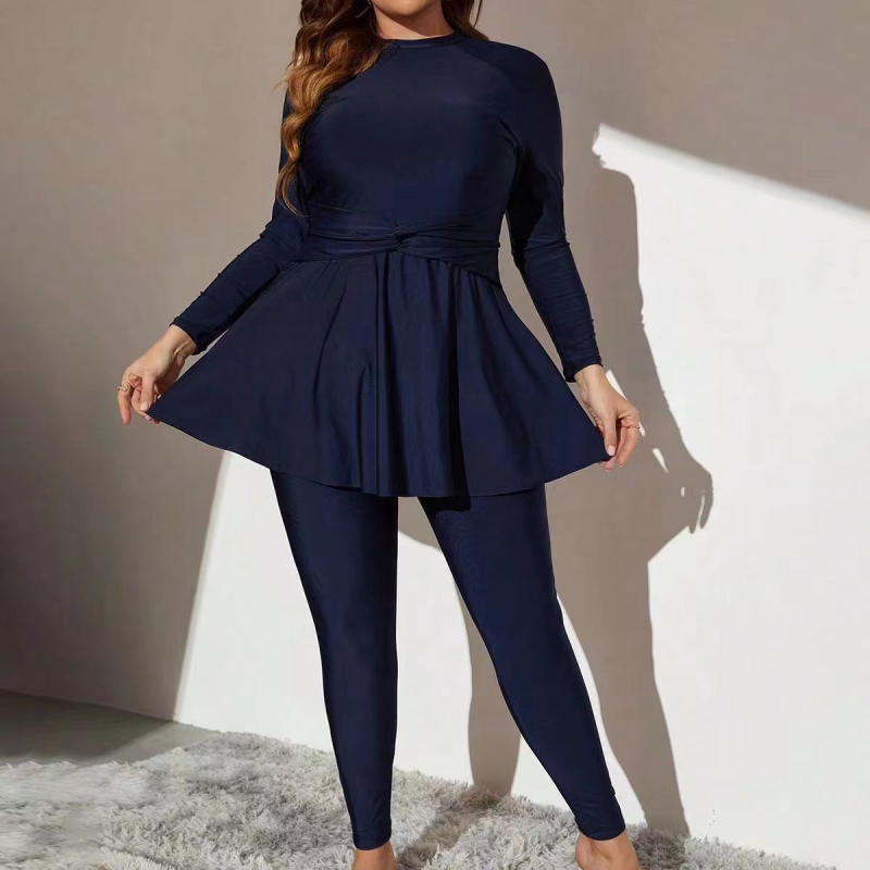 Naistele mõeldud bikinitriko ujumistrikoo: kõrge vöökoht, kiire kuivamine, seksikas ja tihedalt istuv; Kangas: polüester; Vooder: polüester + elastaan (82/18); Rinna padjad, ilma teraseta toestus