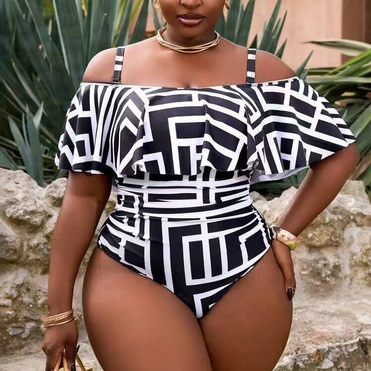 Costum de baie întreg pentru femei, fără spate, cu elasticitate înaltă, cu padding la bust, material: nailon 82% poliester, căptușeală poliester 18%, fără suport metalic, fără mâneci