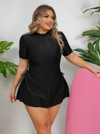 SURFZIP naiste suuruses tankini ühtlaselt värviga, sisseehitatud terasest tugi ja rinna pad, materjal: polüester 82% / spandex 18%, kaal 400 g, vooder polüester