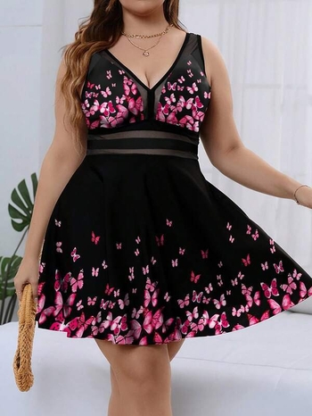 Kaheosalaline bikini trükitud võrgupaneelidega, rinnapadjad kaasas, 85% polüester / 15% elastaan, vooder 95% polüester / 5% elastaan, 150 g/m²