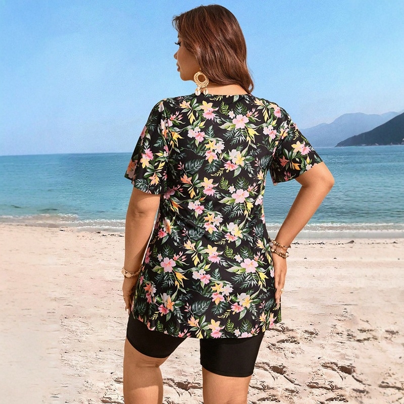 V-kaelusega T-särk, trükitud muster, lühikeste varrukatega, milk silk kangas, 82% polüester, 300 gsm