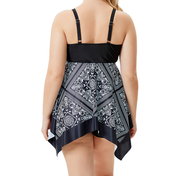 Naise boheemlase stiilis ujumistrikoo lõhestatud seelikuga, ilma varrukateta, rinnahoidja padjaga, polüester 85% / vooder 15% spandeks, 200 g/m²