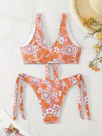 Kaheosaline bikini, print, kiiresti kuivanav, seljataga avatud, kõrge elastus, rinnahoe padja, polüester 82% / vooder 18%, 210 g/m²