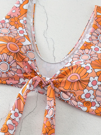 Kaheosaline bikini, print, kiiresti kuivanav, seljataga avatud, kõrge elastus, rinnahoe padja, polüester 82% / vooder 18%, 210 g/m²