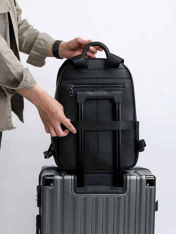 Pirmojo sluoksnio karvės odos kuprinė vyrams, verslo kelionėms ir kasdieniam darbui, išlenktos pečių juostos, žiemos 2025 leidimas