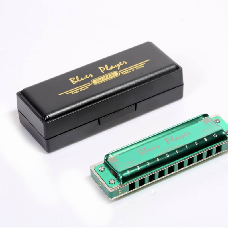 Хармоника EASTTOP PR020 – блус стил, 10 отвора, покритие от неръждаема стомана, материал на звуковите отвори: смола, опаковка: пластмасова кутия