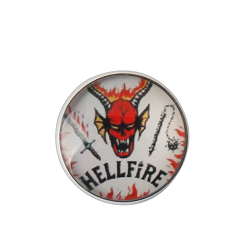 Koomiksi- ja animekaubad: Stranger Things 4: Hellfire'i sümboli vääriskivimärk