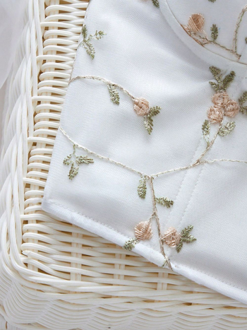 Tikitud topl ilma õla, läbipaistva võrguga ja lillemustriga – polüester