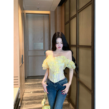 Naiselik camisole top - Kalaluude detail, õla rihmad, kitsas lõige, polüester (70–80%), suvi 2025