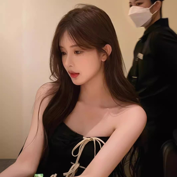 Strapless top ebakorrapärase lõikega, pullover-stiilis, pikkus 50–65 cm, polüesterkangas