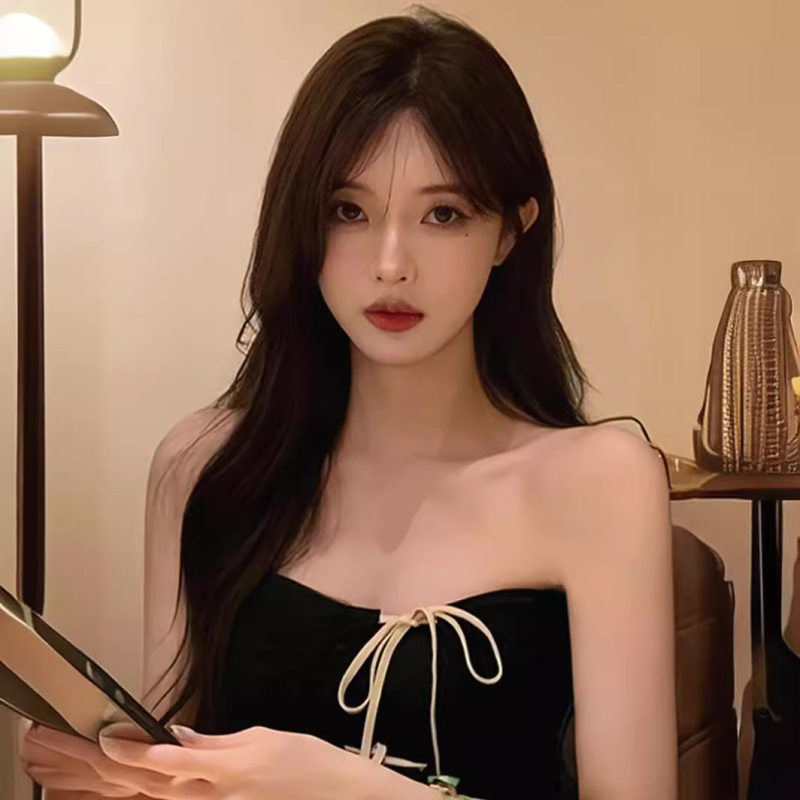 Strapless top ebakorrapärase lõikega, pullover-stiilis, pikkus 50–65 cm, polüesterkangas