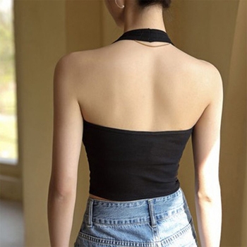 Halter-kaelusega top rindade padjaga, hingav nailon, täis kauss, õhukesed vormitud kaussid